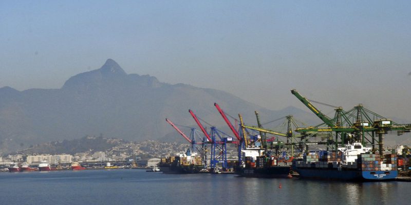 Contas externas têm saldo positivo de US$ 1,684 bilhão em agosto