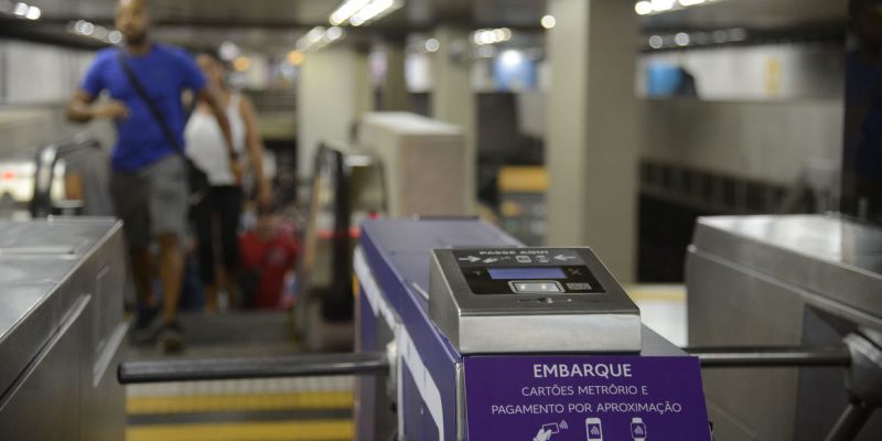 MetrôRio dá gratuidade a quem tomar 2ª dose da vacina contra covid-19