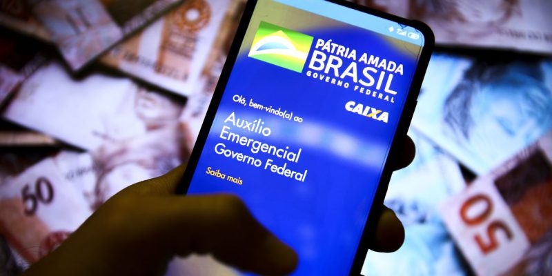 Nascidos em fevereiro e março podem sacar auxílio emergencial