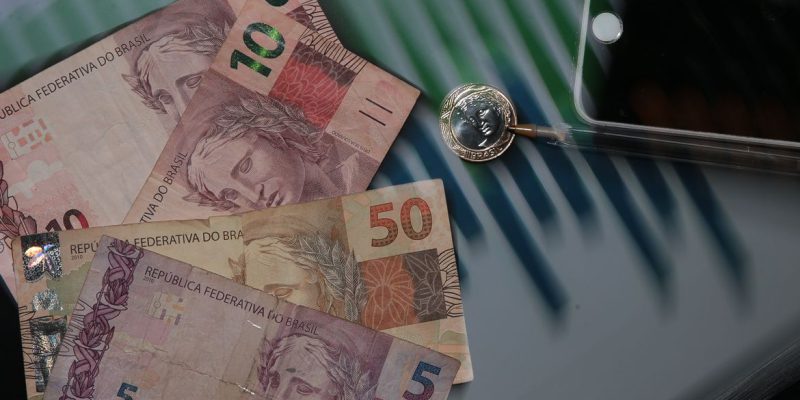 Caixa paga hoje Auxílio Brasil a cadastrados com NIS final 7