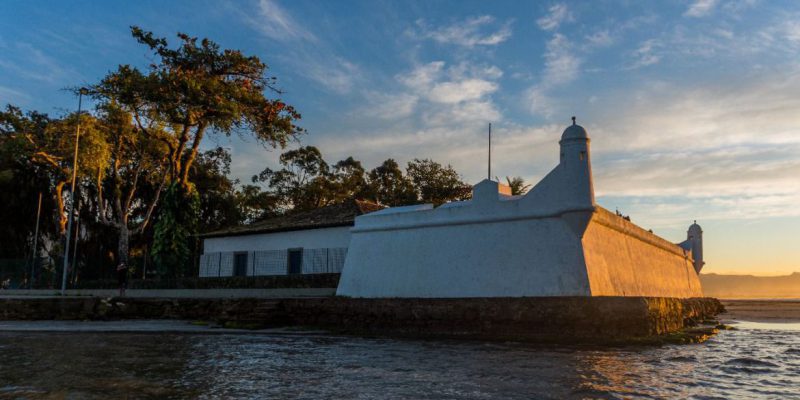 Forte São João, em Bertioga, mostra exposição sobre história do Brasil