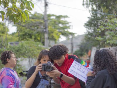 Alunos da rede pública participam de mostra de cinema na França