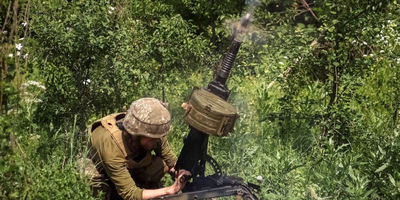 Ucrânia: tropas resistem em Sievierodonetsk, após destruição de ponte