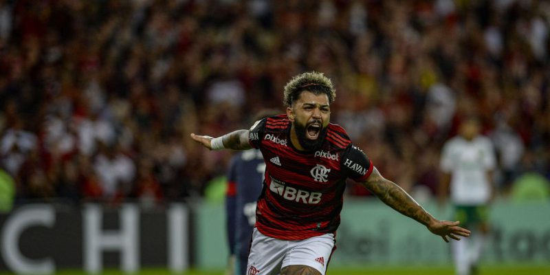 Flamengo vence a primeira sob o comando de Dorival Júnior