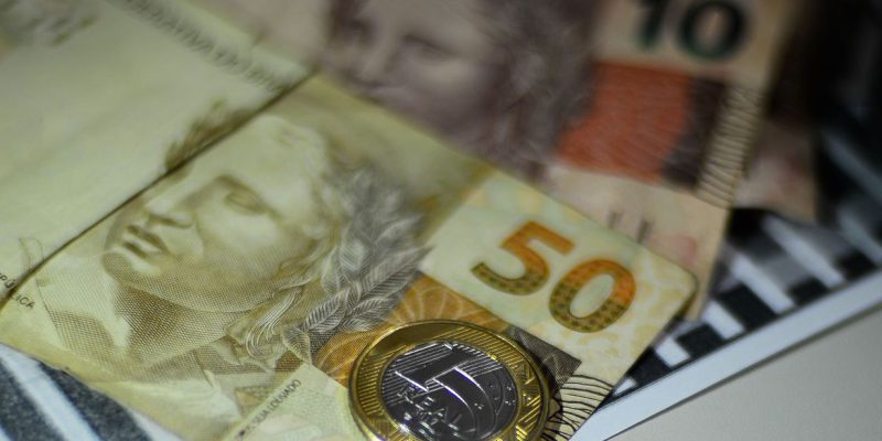 Beneficiários com NIS final 3 recebem hoje Auxílio Brasil