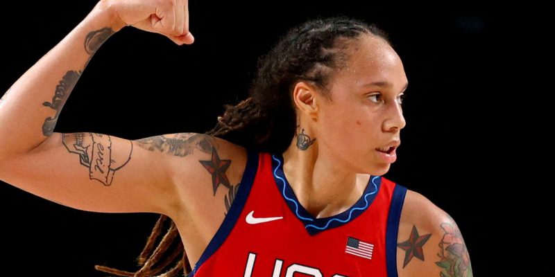 Estrela do basquete, Brittney Griner faz apelo a Biden por liberdade