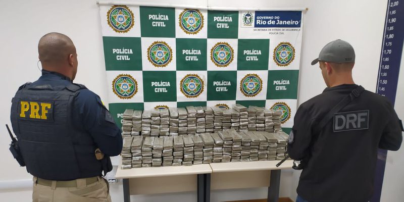 Polícia apreende 250 quilos de maconha em Angra dos Reis