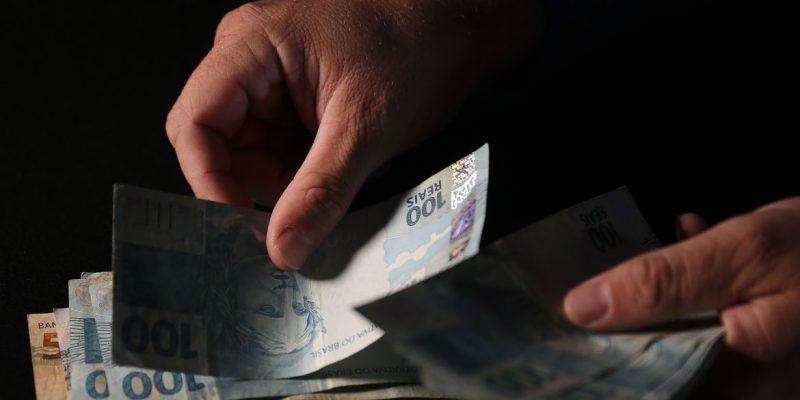Receita paga hoje restituições do quarto lote do IR 2022
