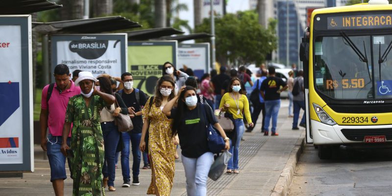 País registrou 2.909 novos casos de covid-19 e 15 mortes, em 24 horas