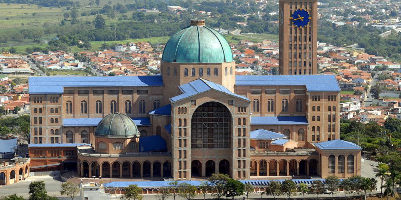 Festival reúne cantores no Santuário Nacional de Aparecida