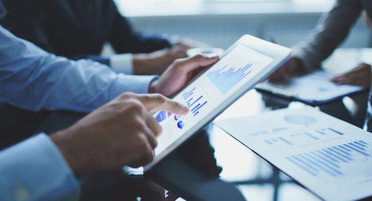 Em 10 meses, mercado praticamente iguala receita de 2021