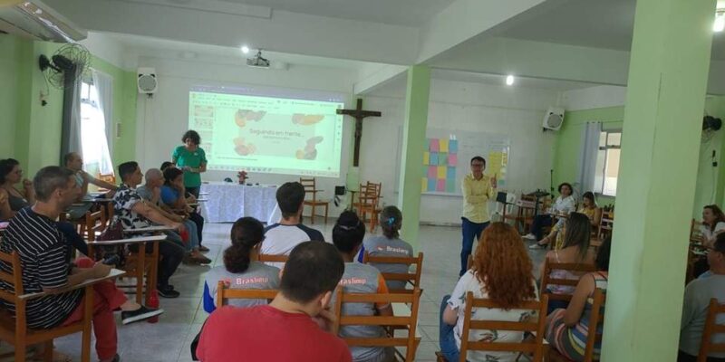 Servidores de escola atacada em Aracruz participam de atividade de acolhimento