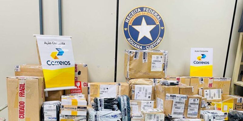 Alfândega de Vitória apreende mercadorias nos Correios avaliadas em mais de R$ 330 mil