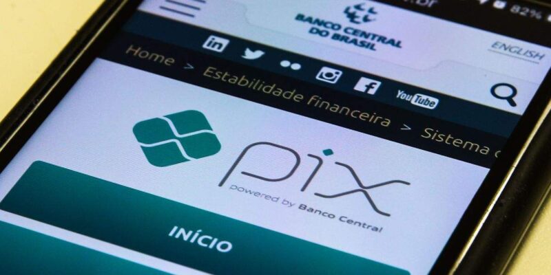Golpe do Pix: líder de associação criminosa é preso em Vila Velha