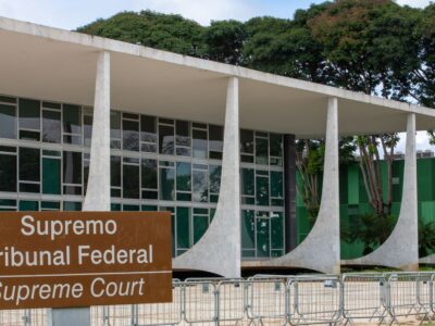 STF começa a julgar se aceita denúncias por atos antidemocráticos