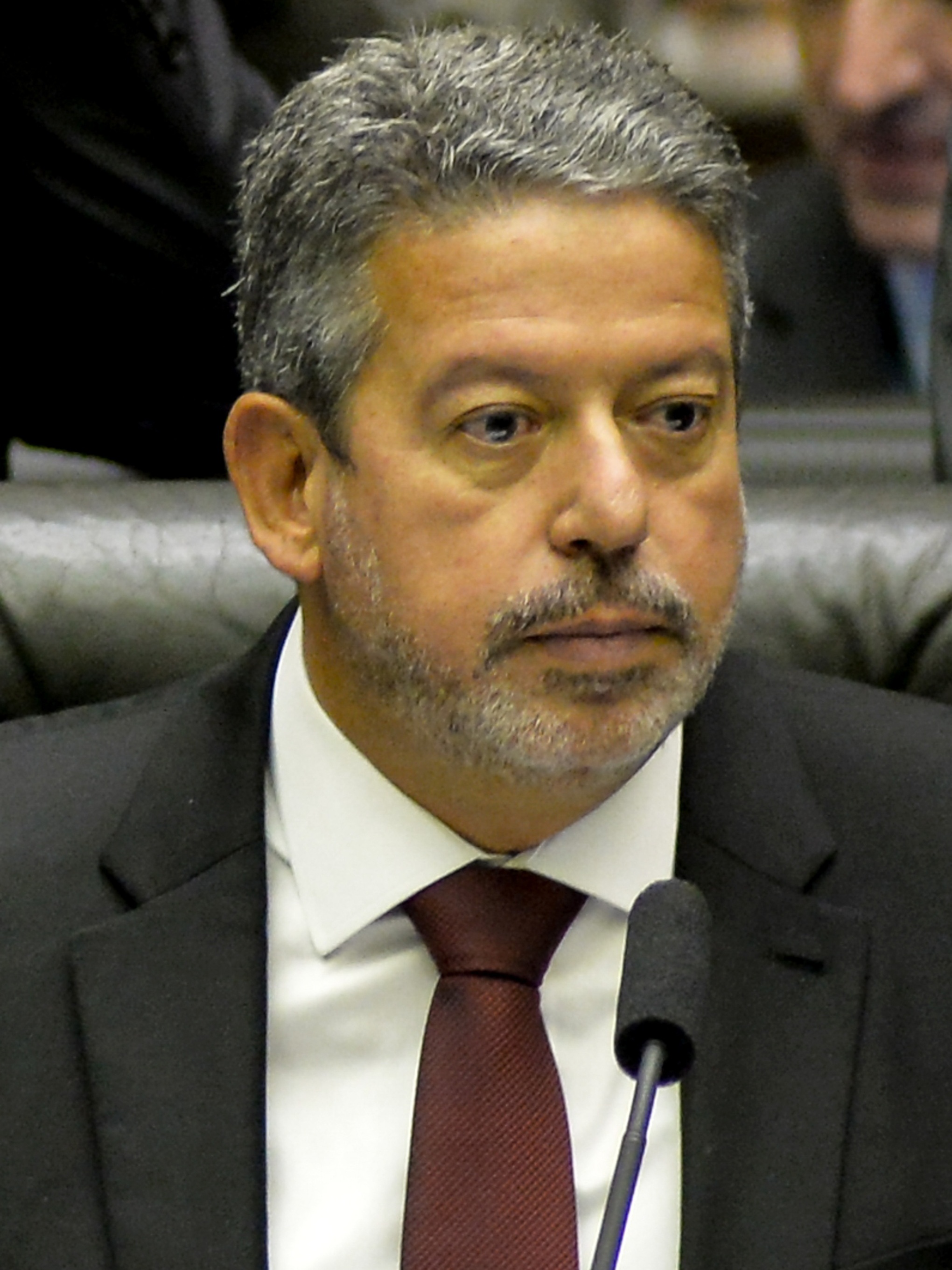 Hospital da turma de Arthur Lira recebeu 1 bilhão de reais em sete anos