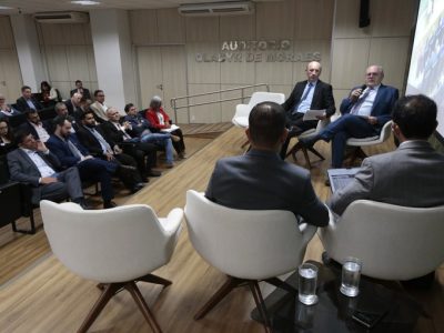 Câmaras Setoriais de Milho e Soja debatem perspectiva da safra de grãos