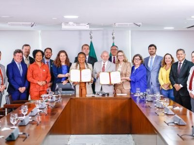 Lula sanciona leis de fortalecimento do turismo e da cultura e de proteção a trabalhadores de arquivos