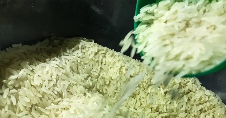 Governo libera mais R$ 6,7 bilhões para garantir arroz a preço justo no prato dos brasileiros