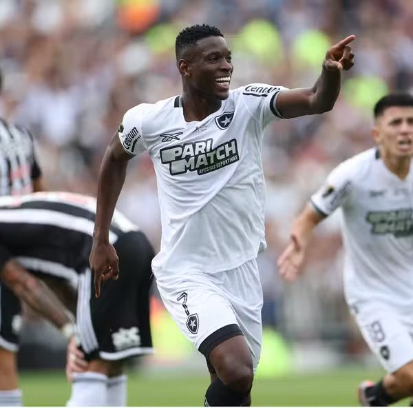 A América é gloriosa! Com um a menos desde o primeiro minuto, Botafogo vence o Galo e é campeão da Libertadores