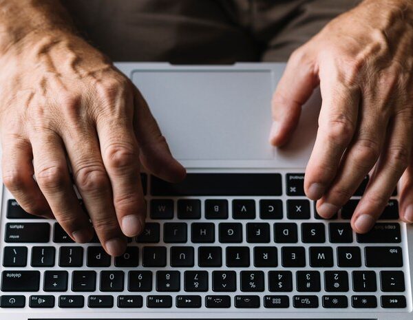 Masturbação e Pornografia: Impactos na Saúde e Questões de Moderação