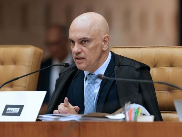 Moraes rejeita pedido de prorrogação de prazo para defesa de Bolsonaro