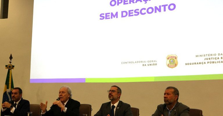 “Proteção aos aposentados”, diz Lewandowski sobre operação contra fraudes em descontos no INSS