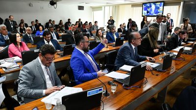 Cuidado desde o primeiro instante: Senado debate fim da carência em planos de saúde para gestantes