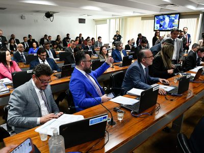 Cuidado desde o primeiro instante: Senado debate fim da carência em planos de saúde para gestantes